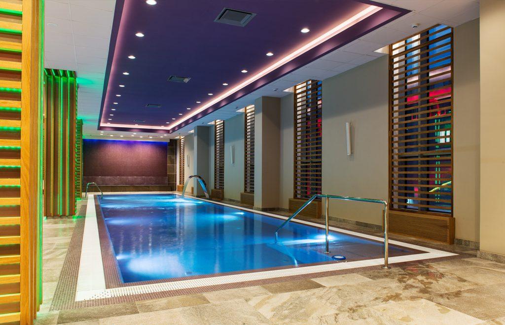 Общественный бассейн